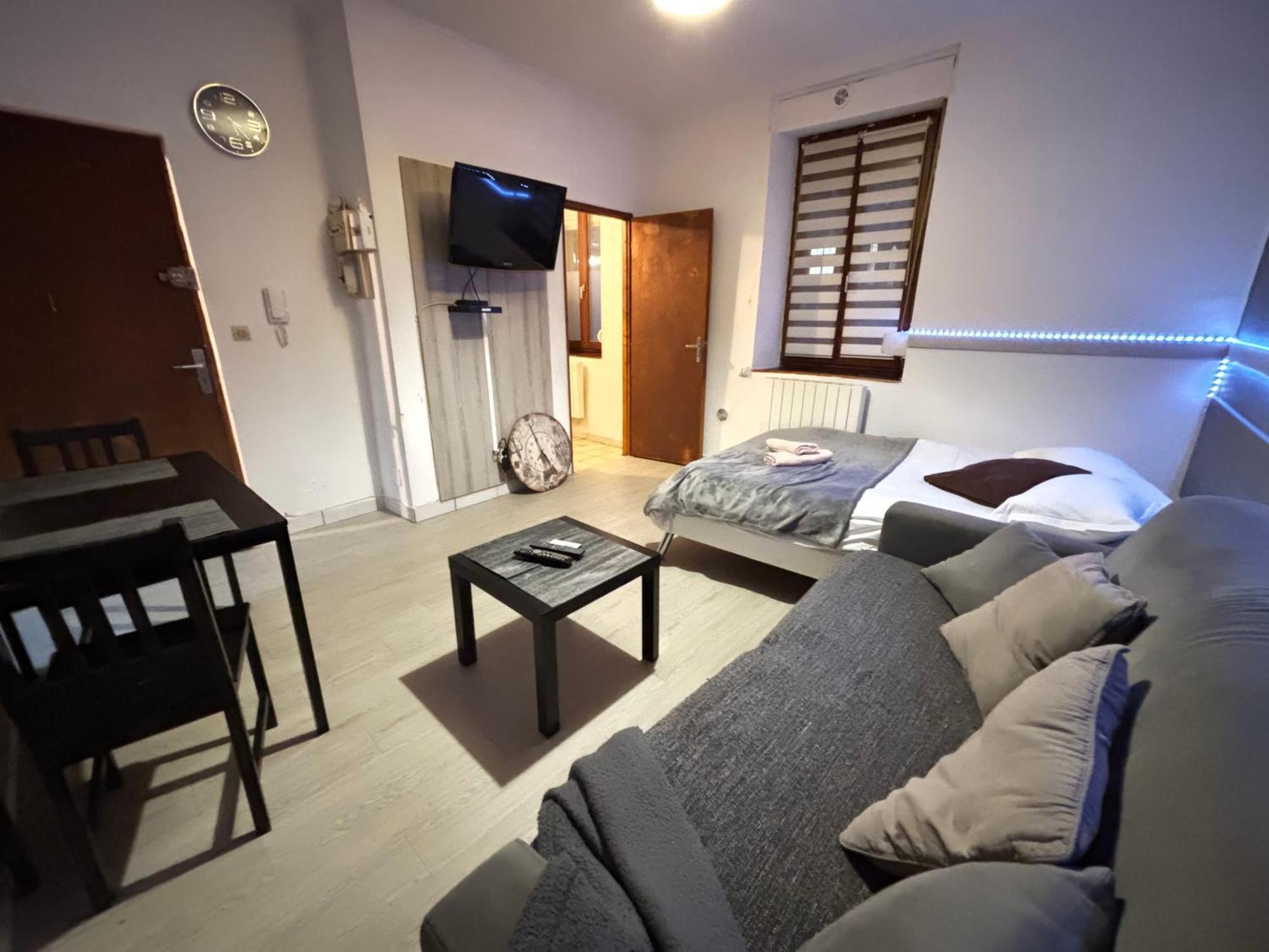 Le Lorrain Wifi Un Sejour A Part Apartman Metz Kültér fotó