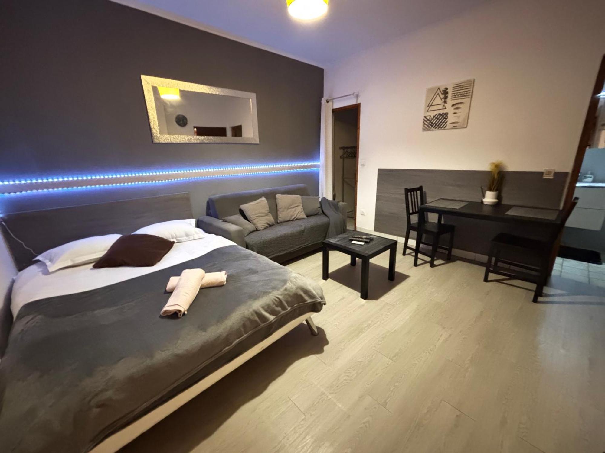 Le Lorrain Wifi Un Sejour A Part Apartman Metz Kültér fotó